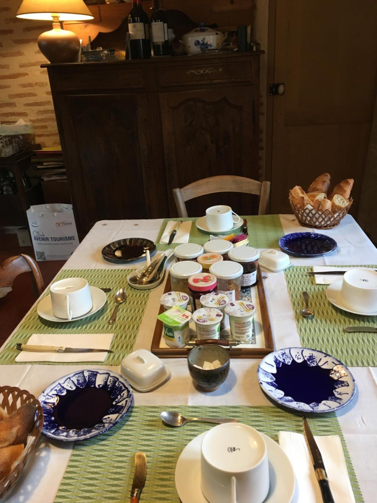 La Thibaude - Livry Bed & Breakfast Livry  Ngoại thất bức ảnh